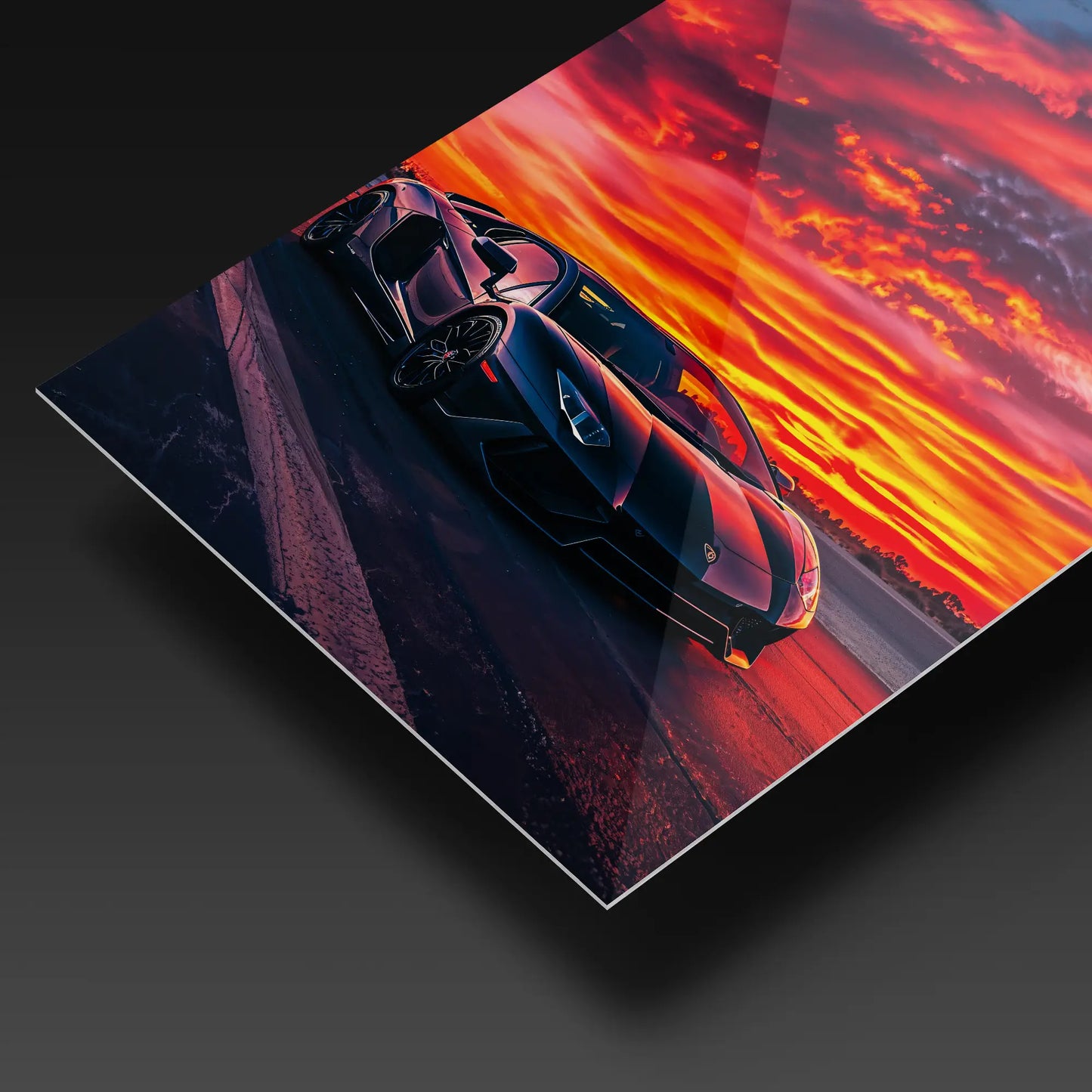 Lamborghini i solnedgang